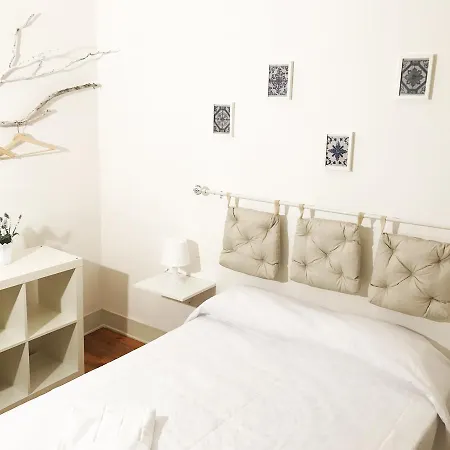Hostel Keep Touch Lisbon